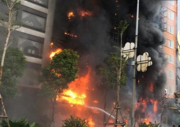 Nguyên Tắc Sống Còn Để Thoát Nạn Trong Đám Cháy Nhiều Khói